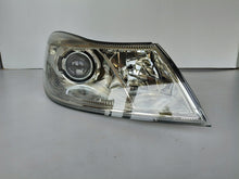 Laden Sie das Bild in den Galerie-Viewer, Frontscheinwerfer Skoda Octavia II 1ZL24705232 Xenon Rechts Headlight SCH7164833666dh