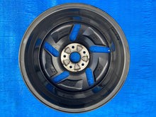 Laden Sie das Bild in den Galerie-Viewer, 1x Alufelge 17 Zoll 7.0" 5x114.3 50ET 52910-DD100 Hyundai Kona Rim Wheel FEL1375854141yz