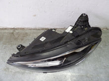 Laden Sie das Bild in den Galerie-Viewer, Frontscheinwerfer Mercedes-Benz Cls A2579066502 LED Rechts oder Links SCH4441106271yd