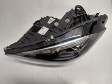 Laden Sie das Bild in den Galerie-Viewer, Frontscheinwerfer Mercedes-Benz W206 A2069067103 Links Scheinwerfer Headlight SCH5296570869xx