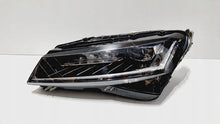 Laden Sie das Bild in den Galerie-Viewer, Frontscheinwerfer Skoda Superb III 3V1941015D Full LED Links Headlight