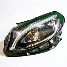 Laden Sie das Bild in den Galerie-Viewer, Frontscheinwerfer Mercedes-Benz W246 A2469066901 LED Links Headlight