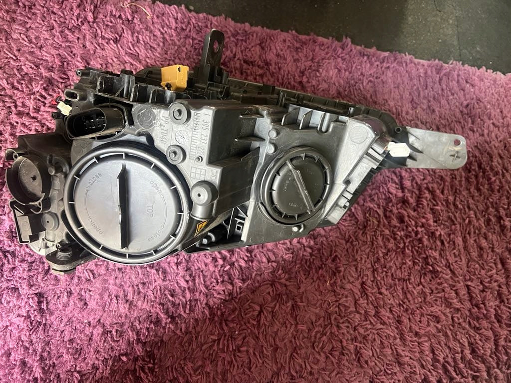 Frontscheinwerfer Skoda Yeti 5L1941016C17S Xenon Rechts Scheinwerfer Headlight