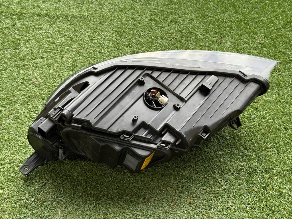 Frontscheinwerfer Volvo V40 31283333 Xenon Rechts Scheinwerfer Headlight SCH8353451852ku