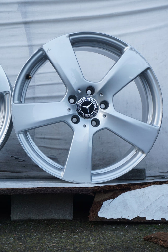 4x Alufelge 18 Zoll 8.5" 5x112 48ET Glanz Silber A2124011302 Mercedes-Benz FEL2621481142kk