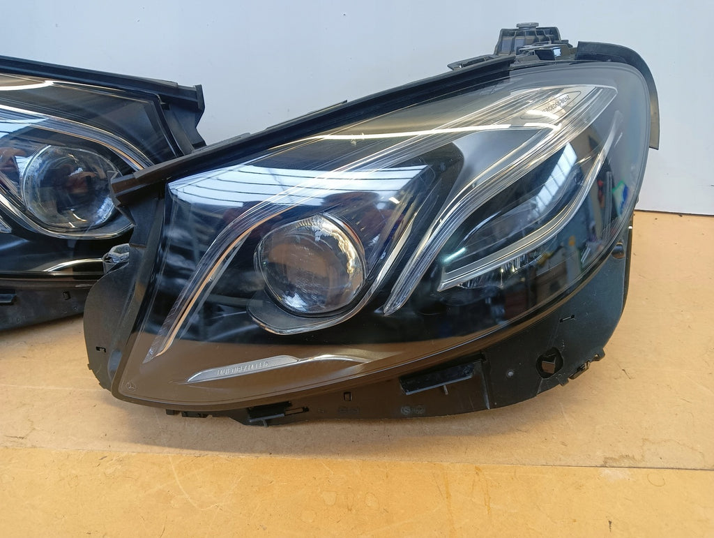 Frontscheinwerfer Mercedes-Benz 2139069608 LED Ein Stück (Rechts oder Links)