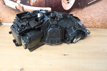 Load image into Gallery viewer, Frontscheinwerfer VW Golf Sportsvan 517941034B Xenon Rechts Headlight SCH3242103343rq