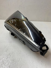 Laden Sie das Bild in den Galerie-Viewer, Frontscheinwerfer Skoda Scala 657941015A LED Ein Stück (Rechts oder Links) SCH1014949387fy