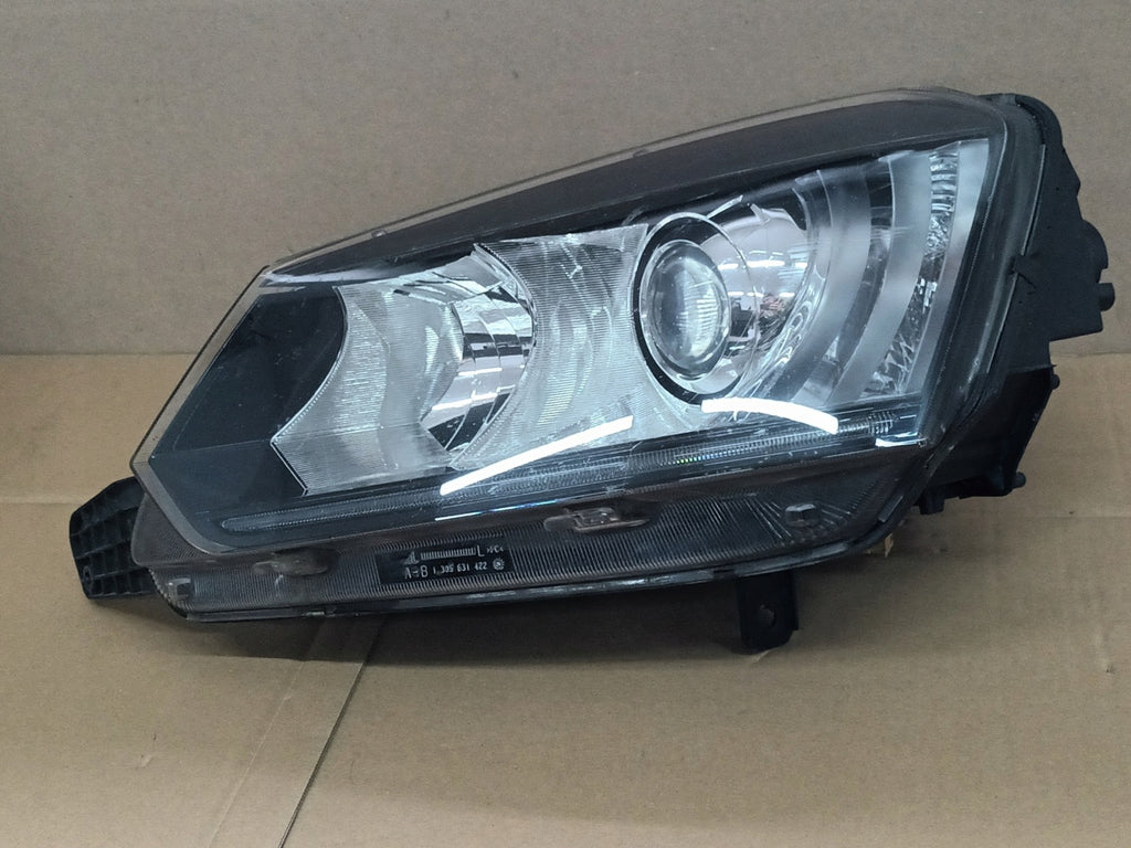 Frontscheinwerfer Skoda Yeti 5L1941015C Xenon Links Scheinwerfer Headlight SCH2284149187te