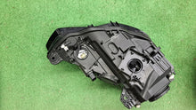 Laden Sie das Bild in den Galerie-Viewer, Frontscheinwerfer Audi A3 8V0941005C Xenon Links Scheinwerfer Headlight