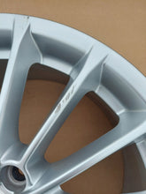 Load image into Gallery viewer, 1x Alufelge 17 Zoll 7.5&quot; 5x112 51ET Glanz Silber 8V0601025BN Audi A3 Rim Wheel