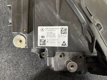 Laden Sie das Bild in den Galerie-Viewer, Frontscheinwerfer Mercedes-Benz Cla A1189068400 LED Rechts Headlight SCH7958236452sb