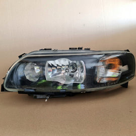 Frontscheinwerfer Volvo V70 S60 8693656 125802A01189008268 Xenon Links Headlight SCH2419096246uz
