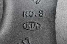 Load image into Gallery viewer, 1x Alufelge 17 Zoll 7.0&quot; 5x114.3 50ET Glanz Graphit 52910-A8610 Kia Optima Mg