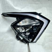 Laden Sie das Bild in den Galerie-Viewer, Frontscheinwerfer Kia Sportage V 92102R2000 Full LED Rechts Headlight SCH4092404204it