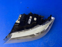 Laden Sie das Bild in den Galerie-Viewer, Frontscheinwerfer BMW E91 E90 6311-724025839 Xenon Links Scheinwerfer Headlight