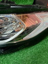Laden Sie das Bild in den Galerie-Viewer, Frontscheinwerfer Ford Mondeo ES7313W030ED Links Scheinwerfer Headlight SCH1151658718ql