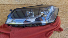 Laden Sie das Bild in den Galerie-Viewer, Frontscheinwerfer VW Passat B7 3AB941005 Links Scheinwerfer Headlight