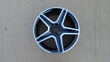 Load image into Gallery viewer, 1x Alufelge 19 Zoll 8.0" 5x112 43 5ET A1564010600 Mercedes-Benz Gla Rim Wheel FEL5733142348zw
