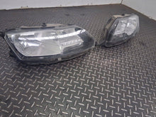 Load image into Gallery viewer, Frontscheinwerfer Skoda Rapid 5JB941015B 5JB941016B Ein Satz Headlight SCH3435721314yx