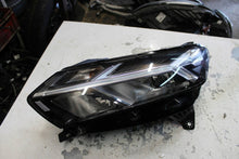 Load image into Gallery viewer, Frontscheinwerfer Dacia Sandero III 260605914R LED Links Scheinwerfer Headlight
