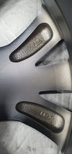 Load image into Gallery viewer, 1x Alufelge 18 Zoll 7.0" 5x114.3 38ET Glanz Graphit Mg Outlander Eclipse Cross FEL1234515889pm