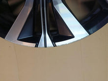 Laden Sie das Bild in den Galerie-Viewer, 1x Alufelge 20 Zoll 8.0&quot; 5x114.3 40ET 403004261R Renault Espace Rim Wheel