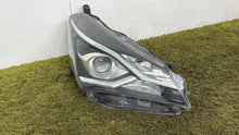 Load image into Gallery viewer, Frontscheinwerfer Toyota Yaris LED Rechts Scheinwerfer Headlight SCH6058810320kd