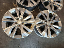 Laden Sie das Bild in den Galerie-Viewer, 4x Alufelge 17 Zoll 7.0" 5x108 40ET Glanz Graphit 9814117977 Peugeot 508 Ii FEL4350155727ye