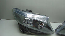 Laden Sie das Bild in den Galerie-Viewer, Frontscheinwerfer Mercedes-Benz Vito W447 A4478200061 Ein Satz Headlight SCH8020249644jb