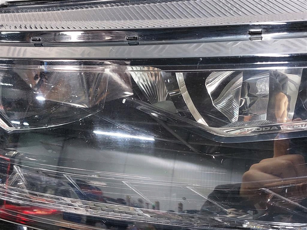 Frontscheinwerfer Skoda Kodiaq 566941036 Rechts Scheinwerfer Headlight SCH7305457506xh