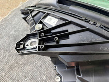 Laden Sie das Bild in den Galerie-Viewer, Frontscheinwerfer Mercedes-Benz W246 A2469066901 Links Scheinwerfer Headlight SCH6132682858kb