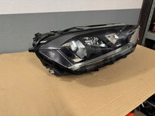 Load image into Gallery viewer, Frontscheinwerfer VW Golf Sportsvan I 517 517941032 Rechts Headlight SCH3269808118ow