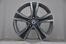 Laden Sie das Bild in den Galerie-Viewer, 4x Alufelge 17 Zoll 7.0" 5x112 48ET Glanz Grau A2054010800 Mercedes-Benz A205 Mg FEL5280959148wt