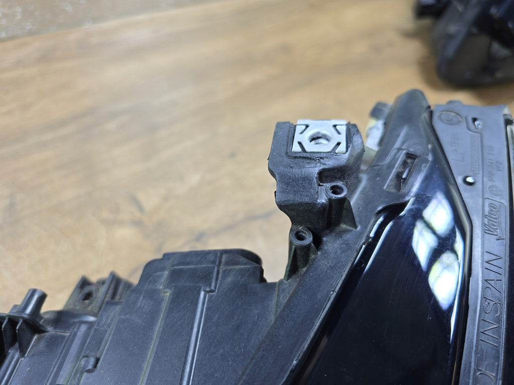 Frontscheinwerfer VW Golf VIII 5H1941077F Ein Stück (Rechts oder Links) SCH8490743124qr