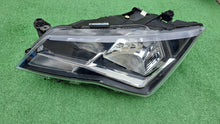 Laden Sie das Bild in den Galerie-Viewer, Frontscheinwerfer Seat Ateca 576941005A Links Scheinwerfer Headlight