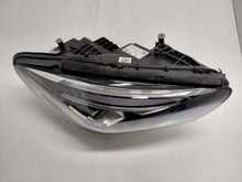 Laden Sie das Bild in den Galerie-Viewer, Frontscheinwerfer Mercedes-Benz W247 A2479065803 Full LED Rechts Headlight SCH5172604511rk