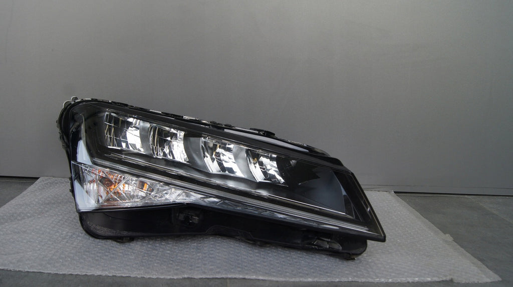 Frontscheinwerfer Skoda Superb 3V1941016C Full LED Rechts Scheinwerfer Headlight SCH1949696429bl
