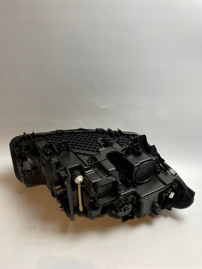 Frontscheinwerfer BMW G31 G30 5A388C7-04 LED Ein Stück (Rechts oder Links) SCH1490957726bt