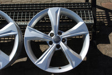 Load image into Gallery viewer, 4x Alufelge 19 Zoll 7.0" 5x112 34ET Glanz Silber 80A601025K Audi Q5 80 Rim Wheel FEL6399982738ys