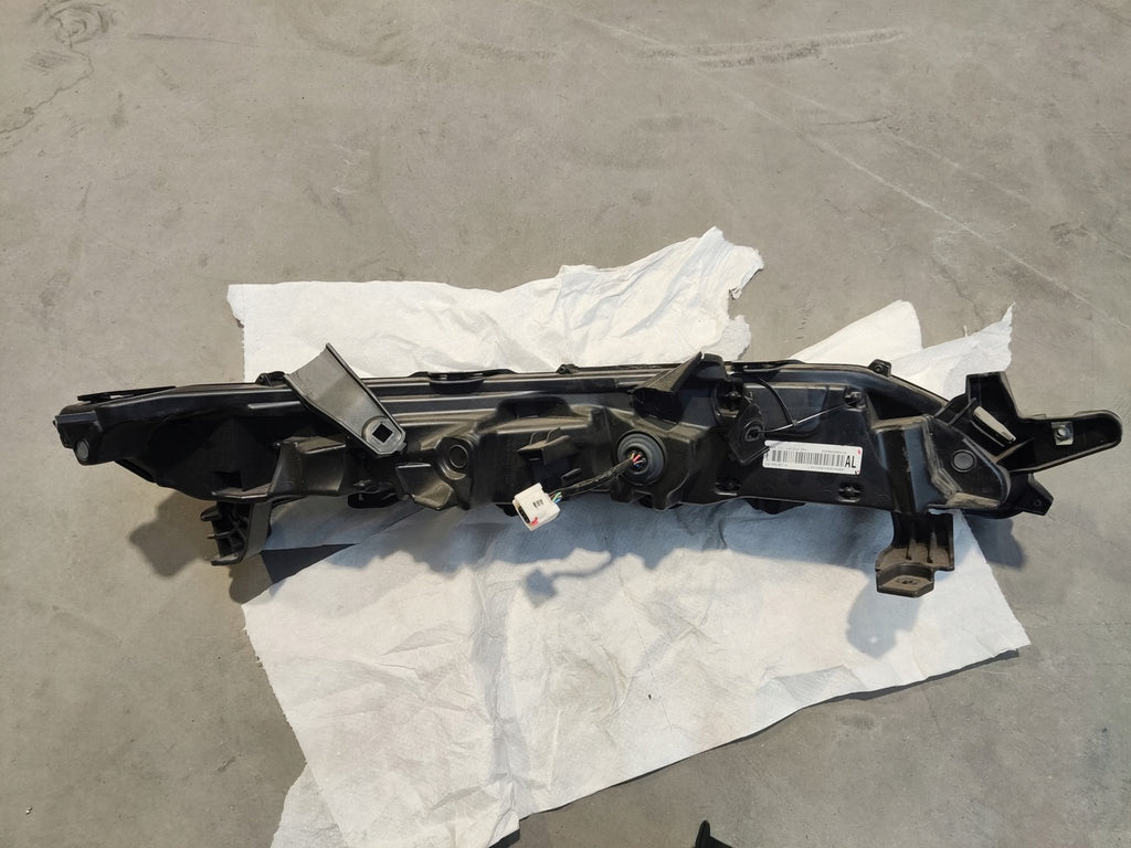 Frontscheinwerfer Mitsubishi Eclipse Cross I 8310A059 8310A060 LED FALSE SCH2203245963tp