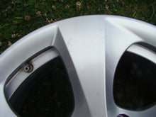 Laden Sie das Bild in den Galerie-Viewer, 1x Alufelge 17 Zoll 7.5&quot; 5x120 6850938 BMW F10 Rim Wheel