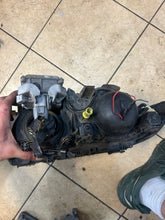 Load image into Gallery viewer, Frontscheinwerfer BMW E46 6910968 6910967 Xenon Ein Stück (Rechts oder Links) SCH8107237711hs