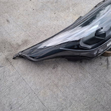 Laden Sie das Bild in den Galerie-Viewer, Frontscheinwerfer Kia Proceed J7921-62520 Rechts Scheinwerfer Headlight SCH3193201397wn