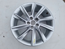 Laden Sie das Bild in den Galerie-Viewer, 1x Alufelge 17 Zoll 6.5" 5x100 657601025D Skoda Scala Rim Wheel FEL4447058178dy