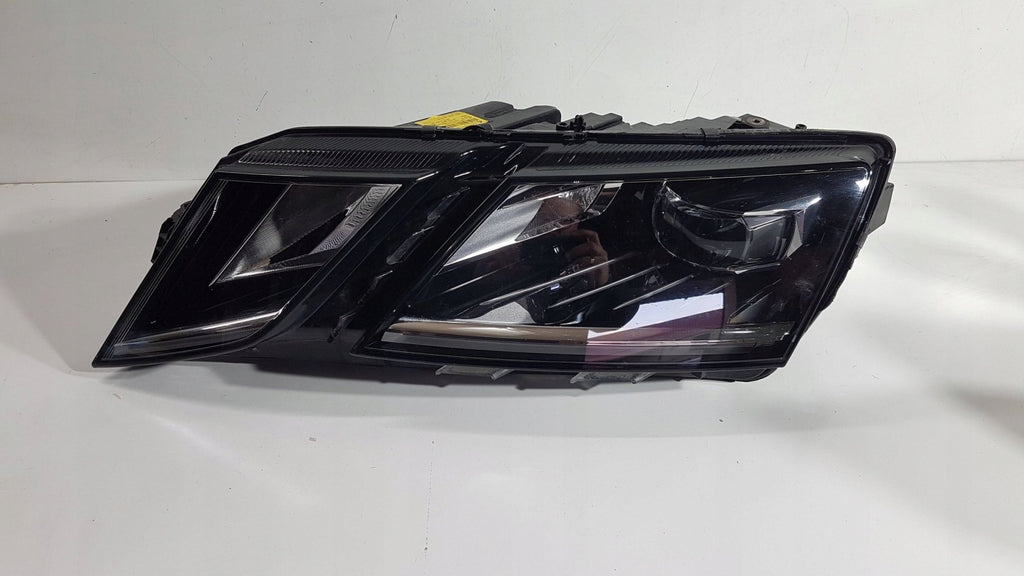 Frontscheinwerfer Skoda Octavia III 5E1941015E LED Links Scheinwerfer Headlight SCH7942706798bz