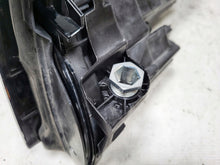 Laden Sie das Bild in den Galerie-Viewer, Frontscheinwerfer Mercedes-Benz W213 A2139069608 LED Rechts Headlight SCH2455000532vp