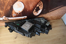 Load image into Gallery viewer, Frontscheinwerfer Skoda Octavia III 5E1941015D Links Scheinwerfer Headlight SCH7005898395vl
