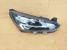 Laden Sie das Bild in den Galerie-Viewer, Frontscheinwerfer Ford Focus JX7B-13E014-SA full LED Rechts Headlight