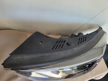 Laden Sie das Bild in den Galerie-Viewer, Frontscheinwerfer Hyundai Tucson D7921-21C10 Links Scheinwerfer Headlight SCH3548665018bd